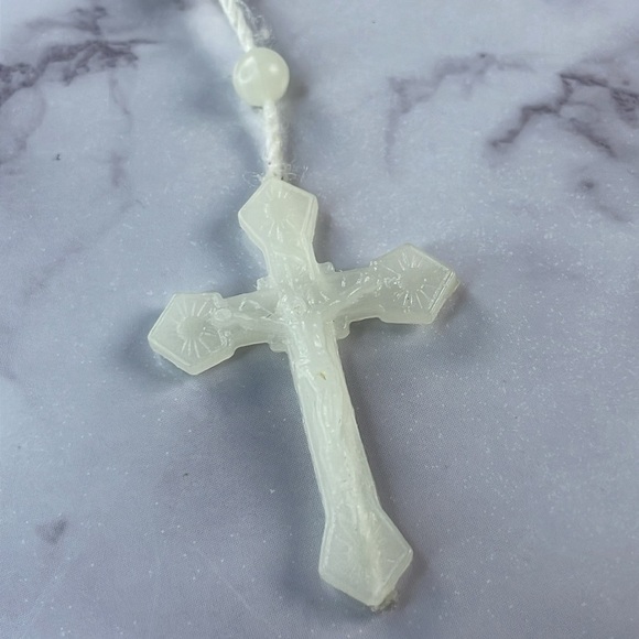 White Beaded Rosary - Picture 3 of 5